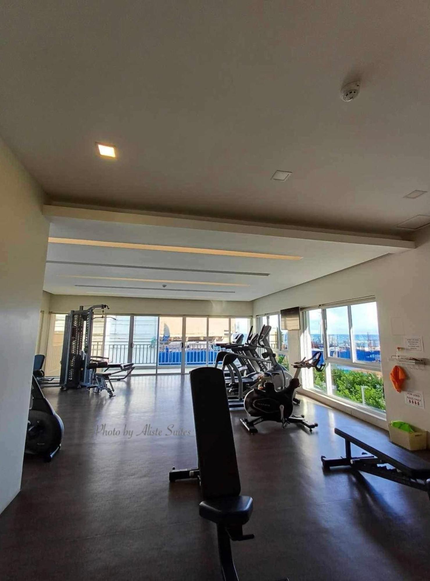 Aliste Suites Marina Spatial ドゥマゲティ エクステリア 写真
